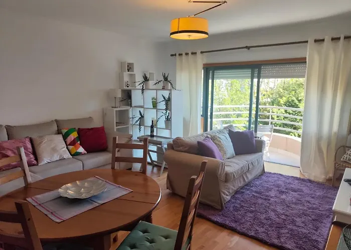 Cosy Sunny Flat Between Center And Porto