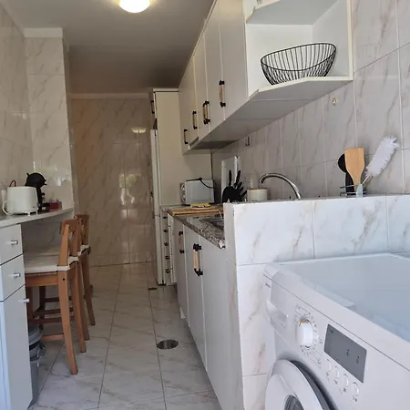 Cosy Sunny Flat Between Center And Apartment