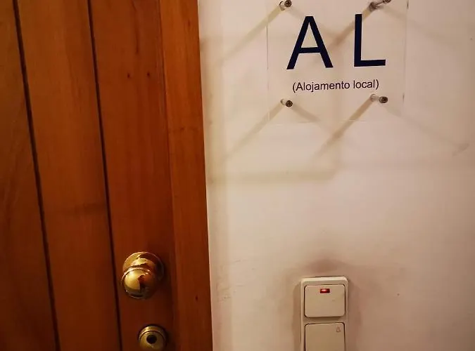 Cosy Sunny Flat Between Center And 포르투